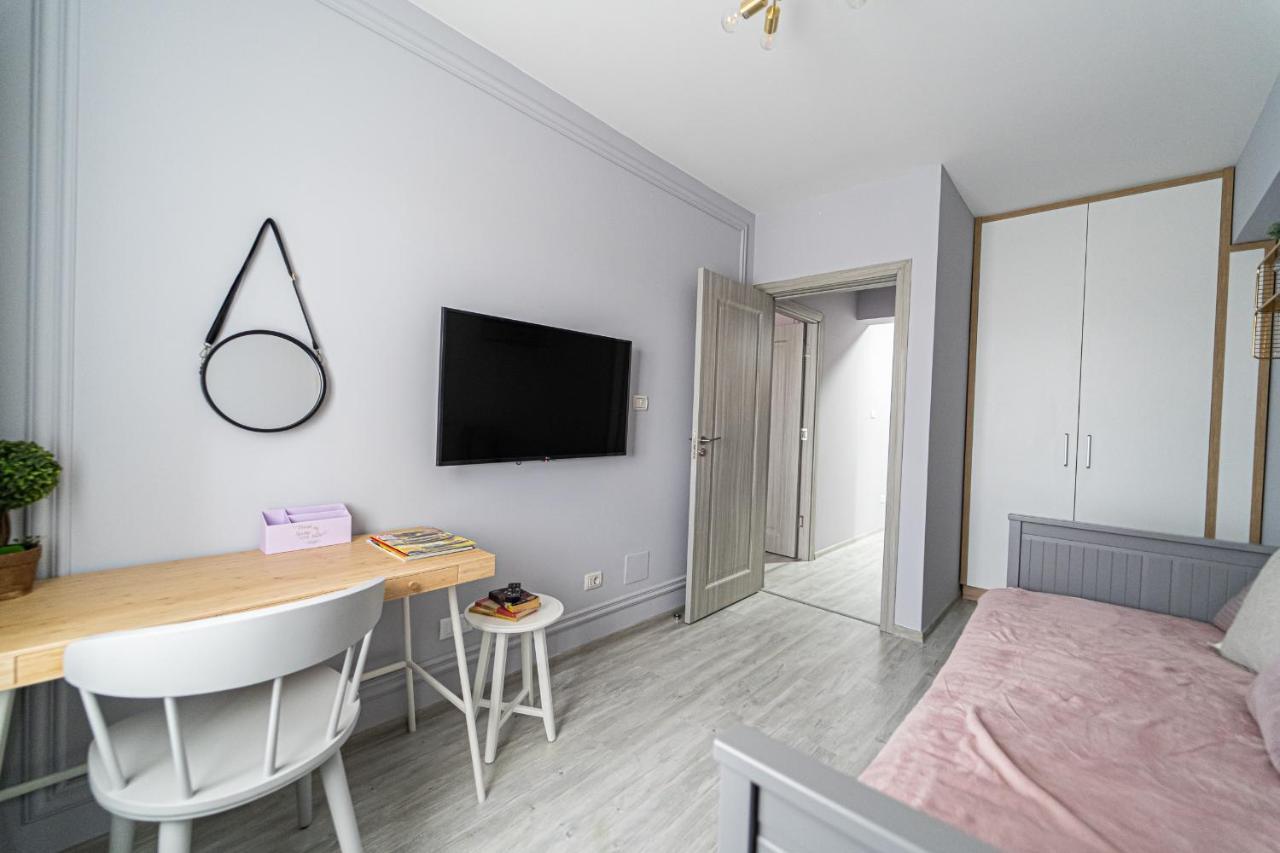 Delux Suite Bacau Luaran gambar